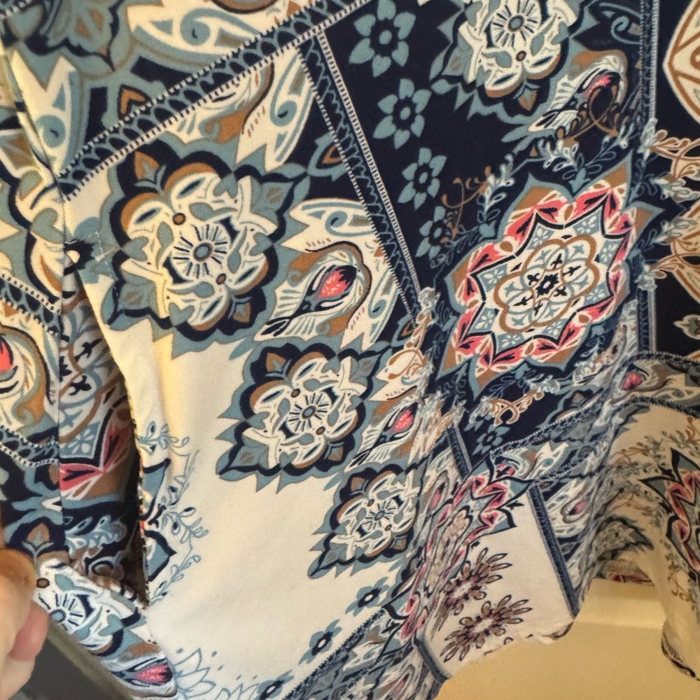 Lildy Patterned Tunic | L/XL - Picture 3 of 4